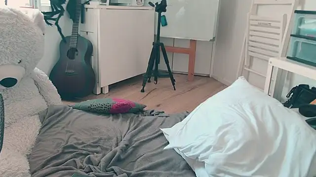CeriseLapine live