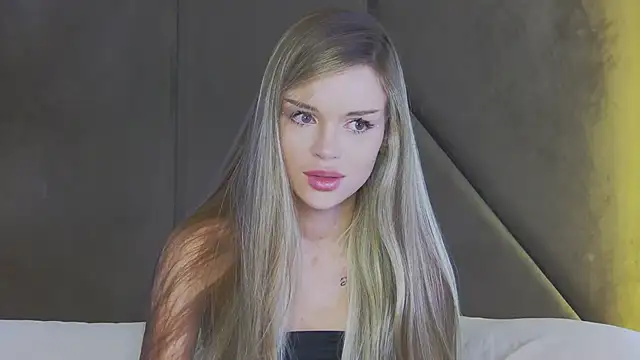 MarilynNova live