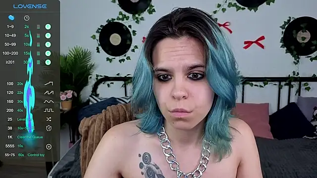 LiraBelle live
