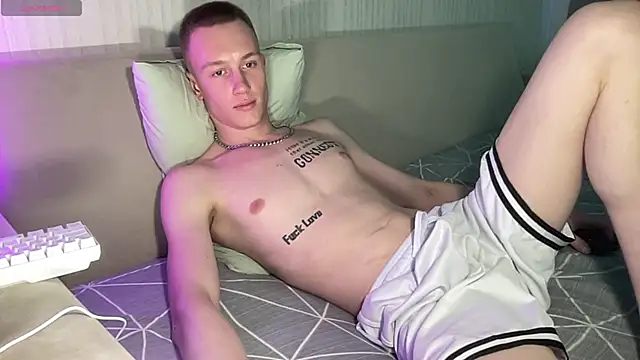 Travis_Gracile live
