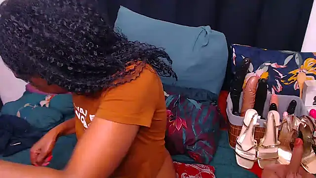 sexybootylicious live