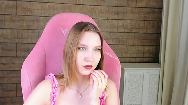 LiliLinn live