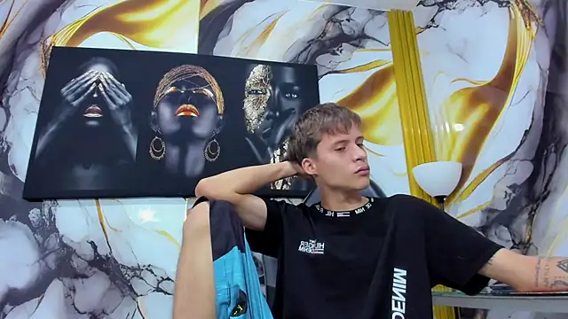 mono_blonde live