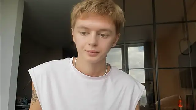 angelAndyy live