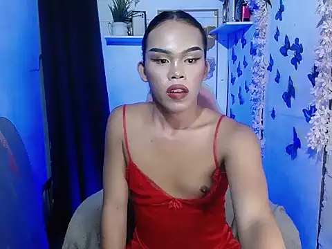 urlovely_ella live