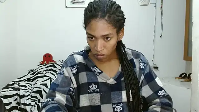 angelamarie1 live