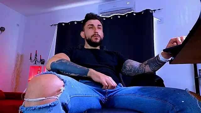 MightyAaron66 live
