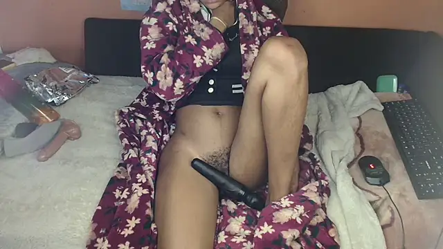 Tiny_Latifah live