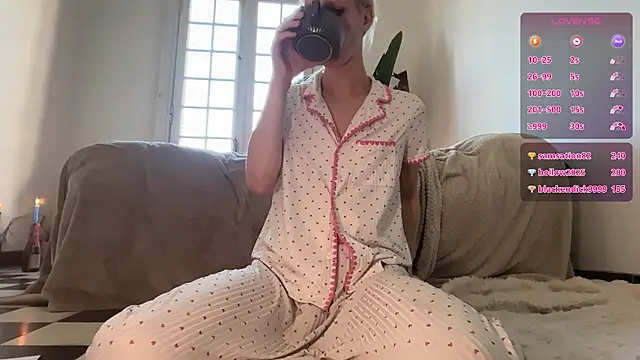 AliceSnowCatt live