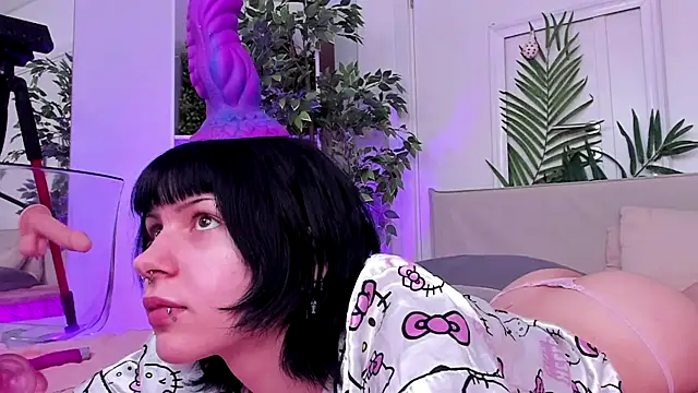Ashley_Alt live