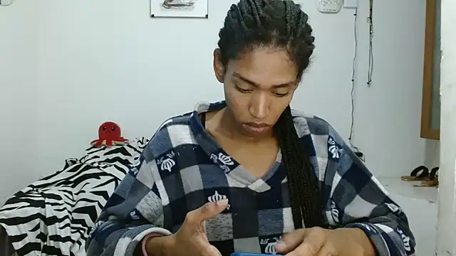 angelamarie1 live