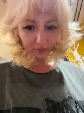 RonnieKiss live
