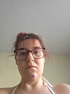 Ashloves_ live