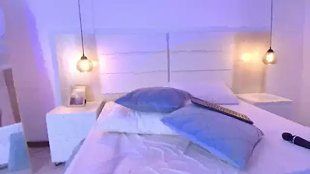 victoria_clarke_ live