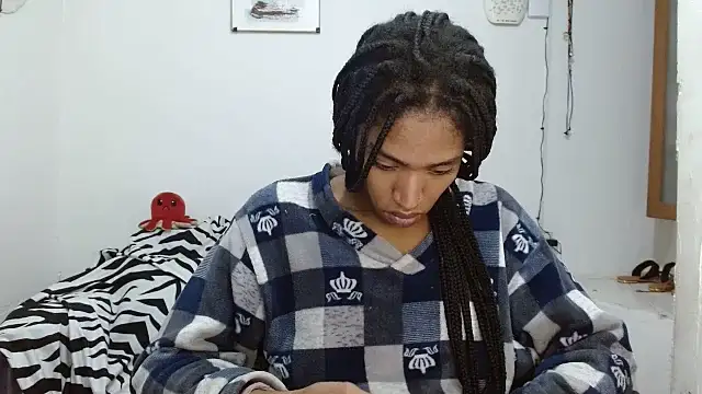 angelamarie1 live