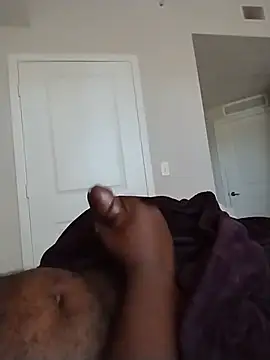 makeherfeelg live