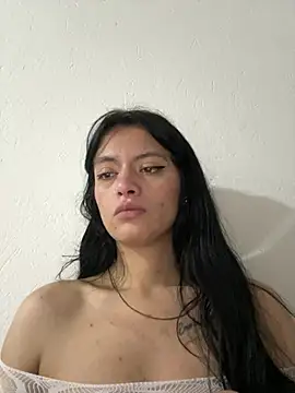 LiaCollings live