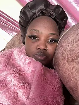 Queen_Arnah254 live