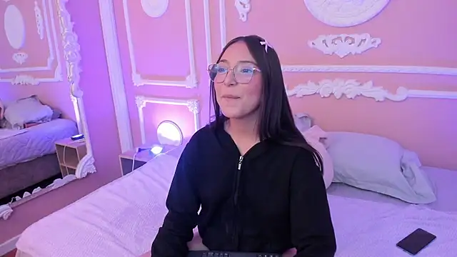 NinaSinclair live
