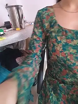 zoya_baby_ live