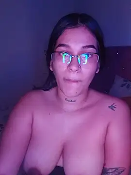 MamiRica25 live