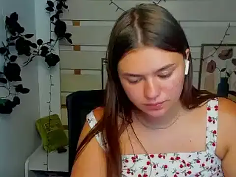 Josephine_Kiss live