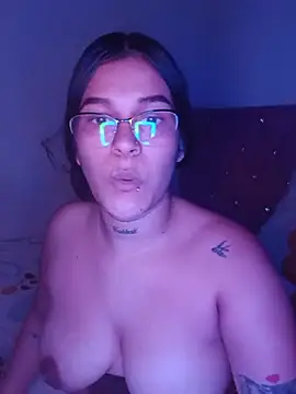 MamiRica25 live