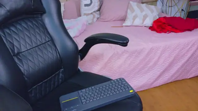victoria_withmore live