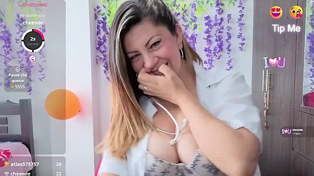 xxxMilexxx live