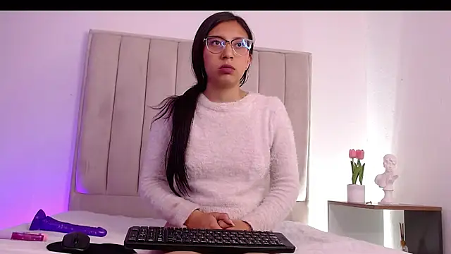 Diamond_rose_as live
