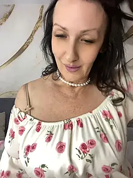 AnnaGrei live