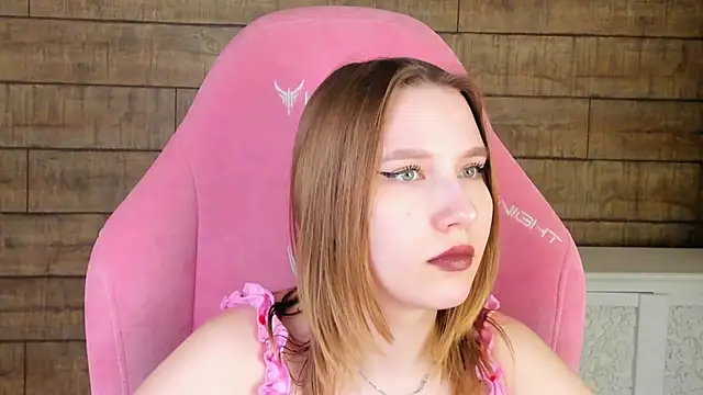 LiliLinn live