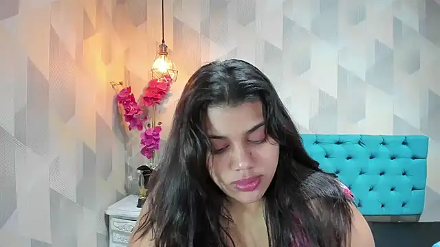LindaBreeS live