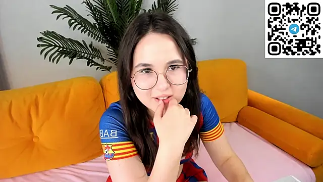 leylamirage live