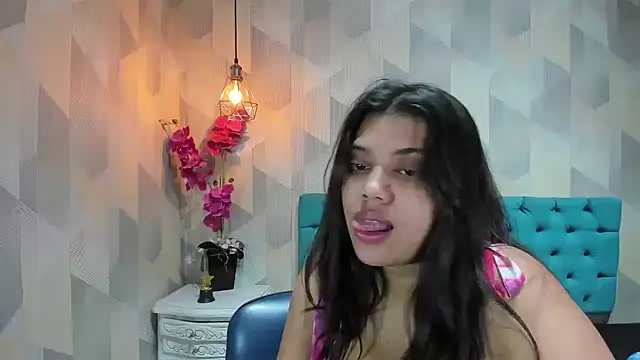LindaBreeS live