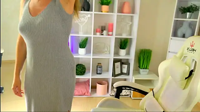MollyLoll live