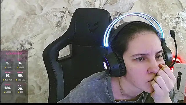 Irwi_Tomboy live