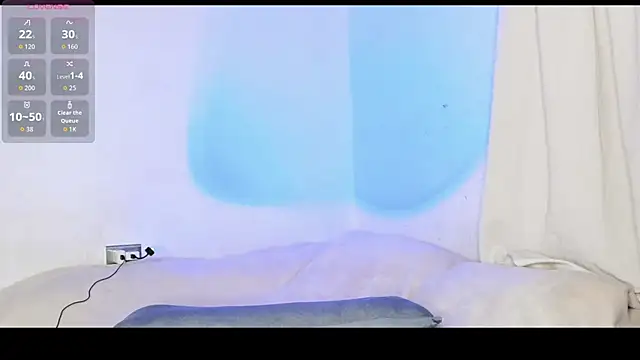Laraaa_1 live