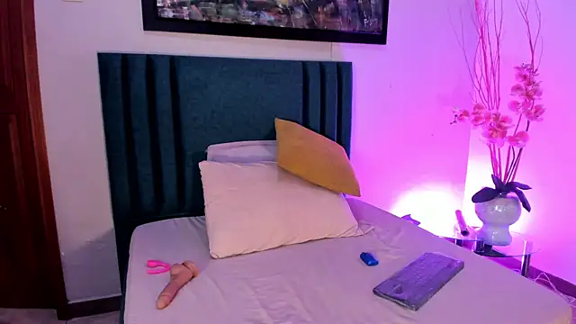 PenelopeCruzz_ live