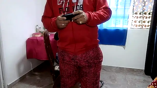 Boycuriousxxx live