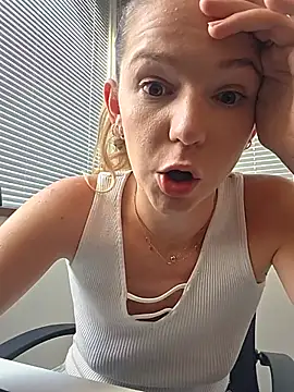 lucie_mehott live