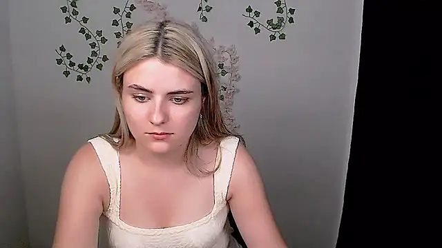 _shy_sabrina__ live