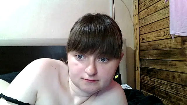 LuckyLust15 live