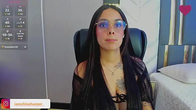 ChloeHarper_ live