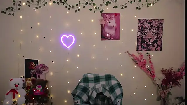 Amanda_Bright_ live