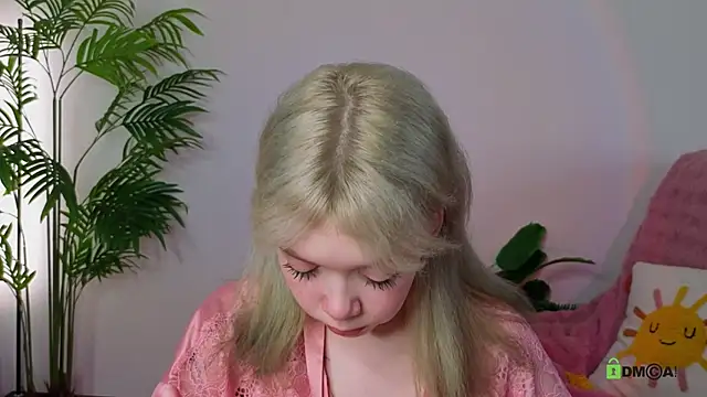 Rochelle_kitty live