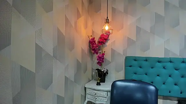 LindaBreeS live