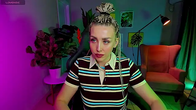 MonicaRiley live