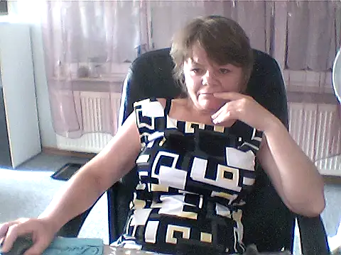 MoonLady40 live