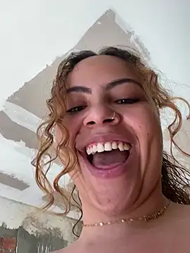 Chloe_Leaozinho live